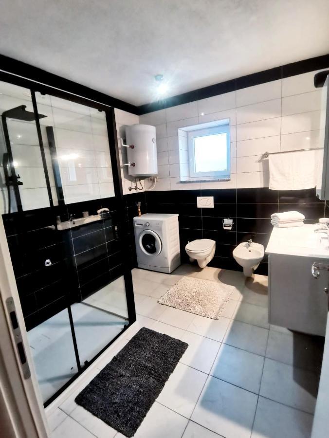 Apartment Mario Livno Luaran gambar